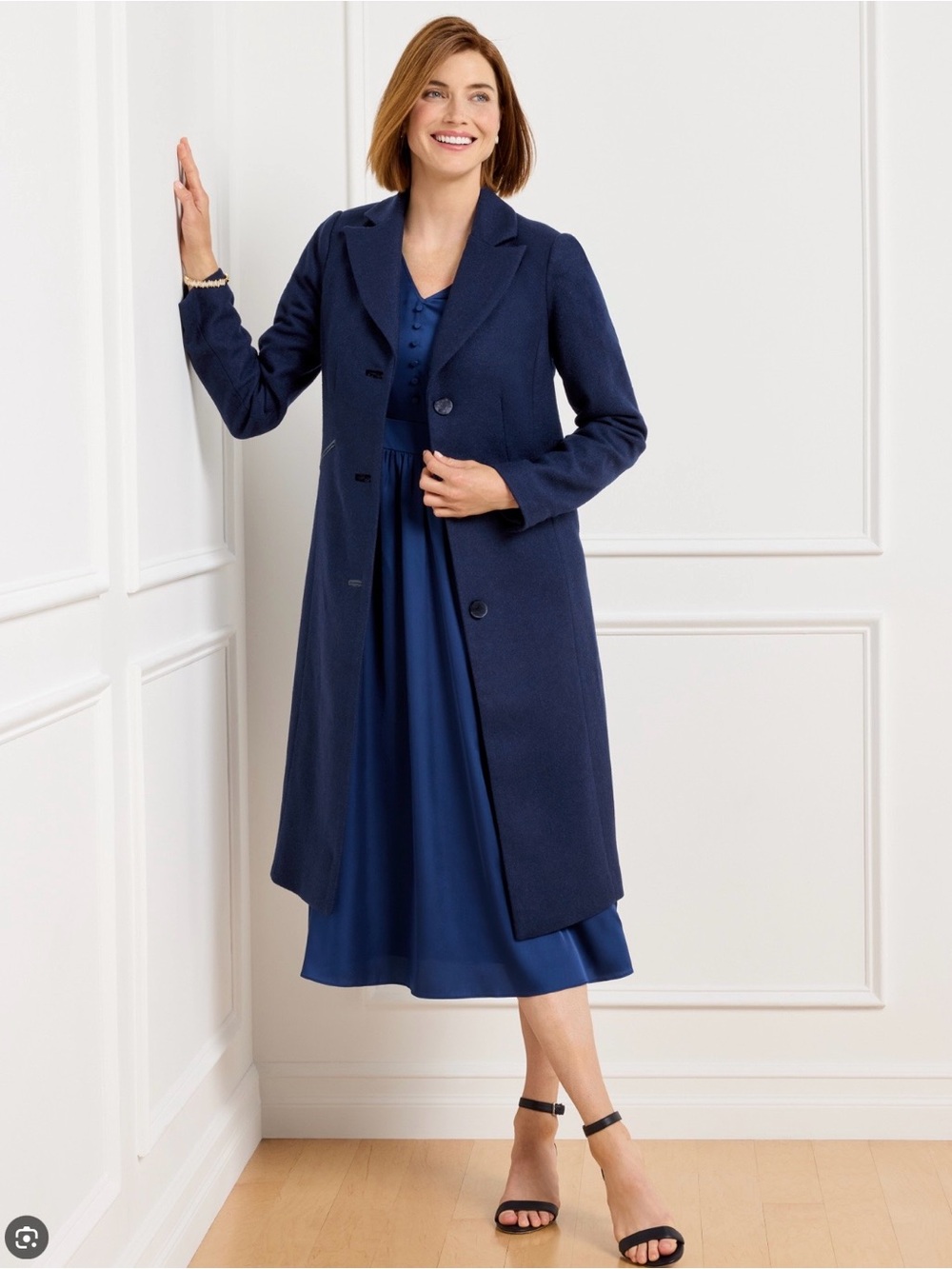 Talbots Navy Tailored Long Wool Blend  Coat with velvet button and trim. Size 12